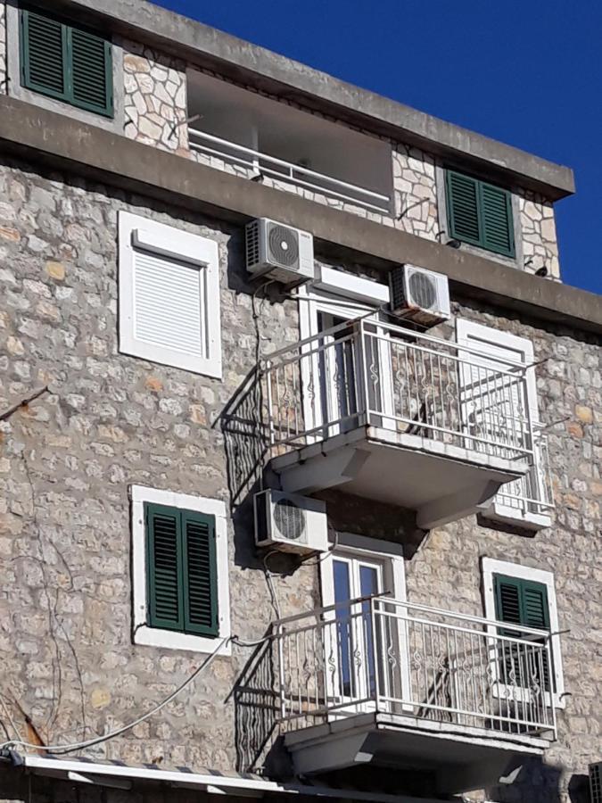 Apartments Teodora Obala Petrovac Exterior photo